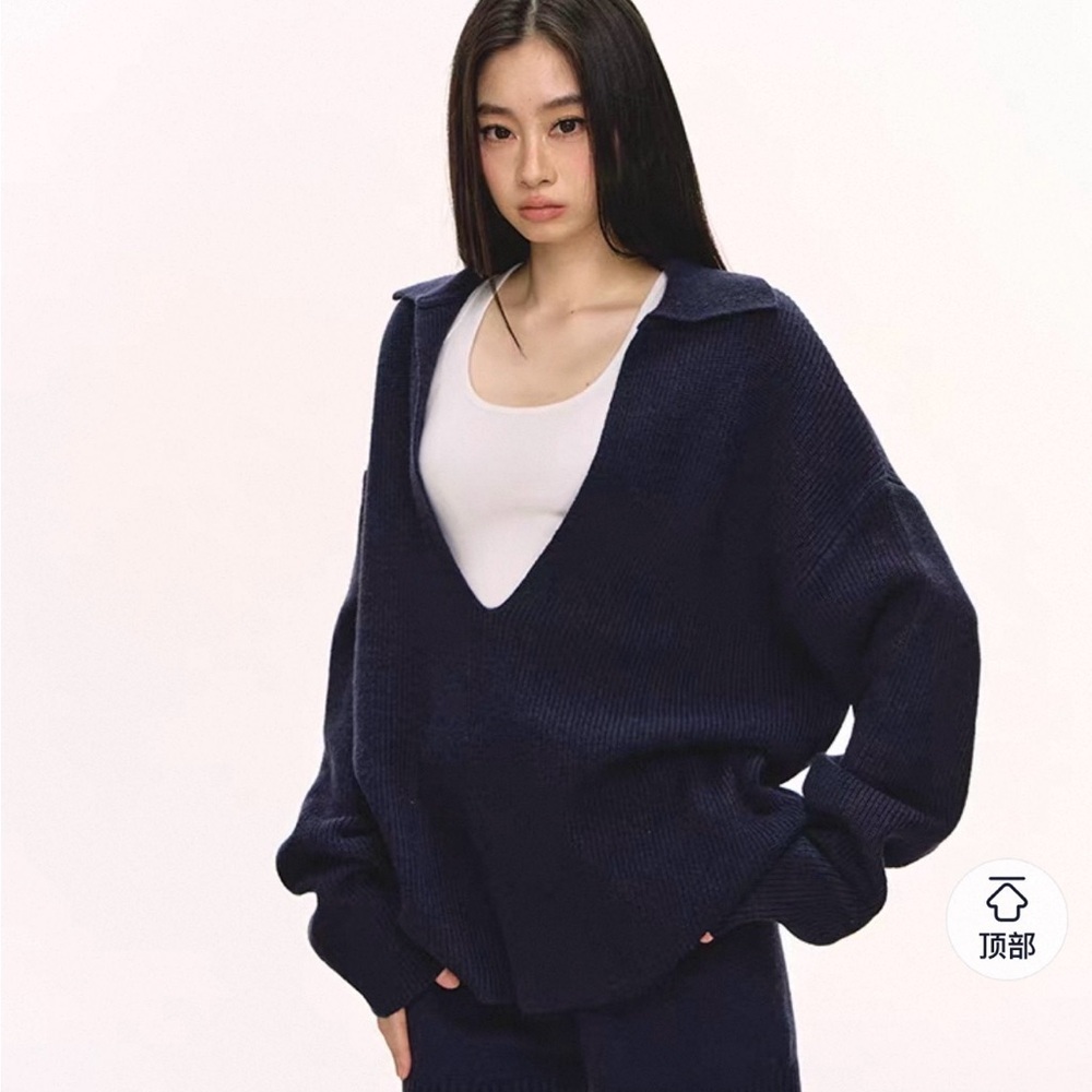 Navy Blue Knit Top & Shorts Set - Picture 2 of 2